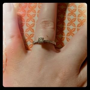 Shane Co Size 8 1/2 Karat Wedding Ring